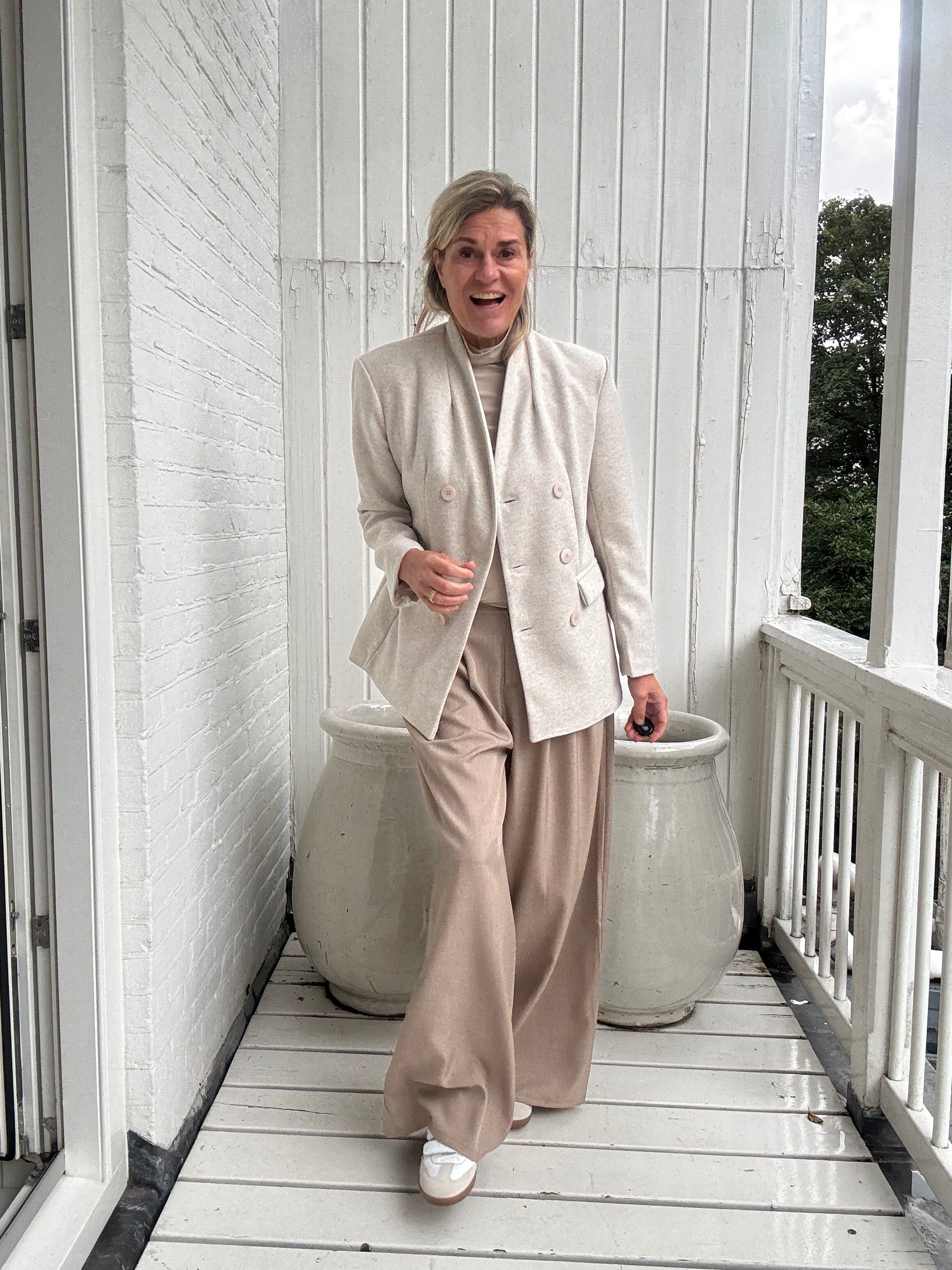 Jas - Gstaad - Cartouche by Suus